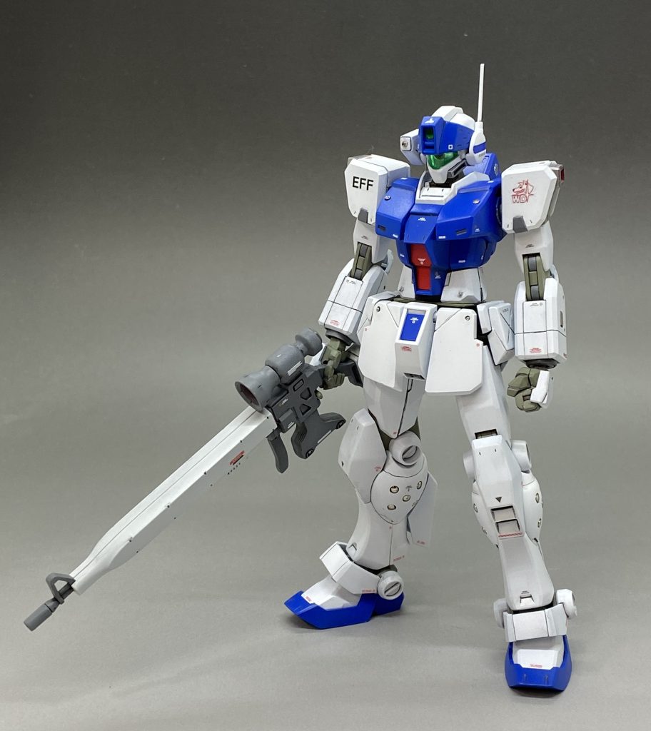 シールドは磁石にて脱着。