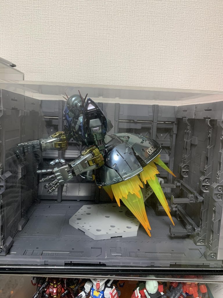 自前のケースにはギリギリでした。😅