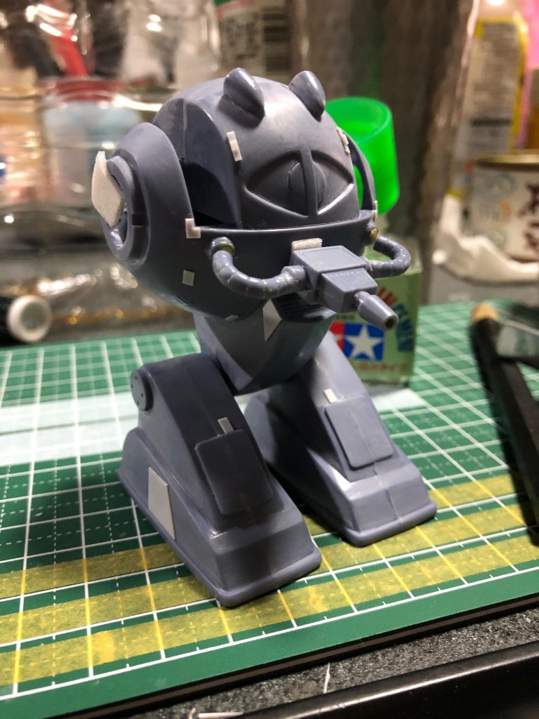 プラ板を貼って少し華やかにしました