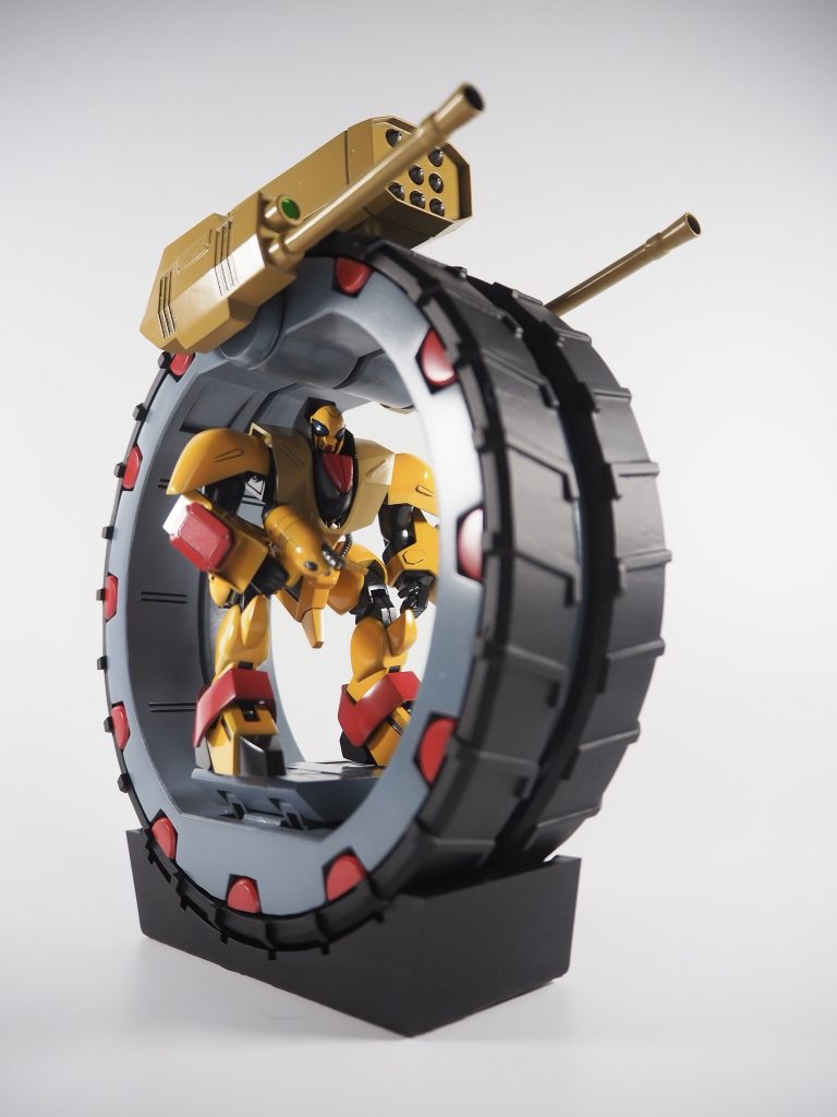 フロントアインラッドと完全一体型MSとして作られたゲドラフその真価はアインラッドの特性を引き出すことを念頭に置かれている