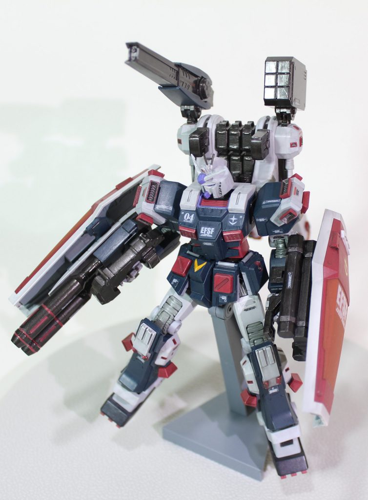 Photo：08余談このキットもパチ組で終わらすにはもったいない気がして購入後けっこう寝かせてた気がします。そのうちMSVのフルアーマー・ガンダムもなんかの形で再挑戦したいですね。ビルドファイターズ系の機体で似た感じのがあったので手に入ればそちらも作ったみたいですね。ここまでのお付き合いありがとうございました。