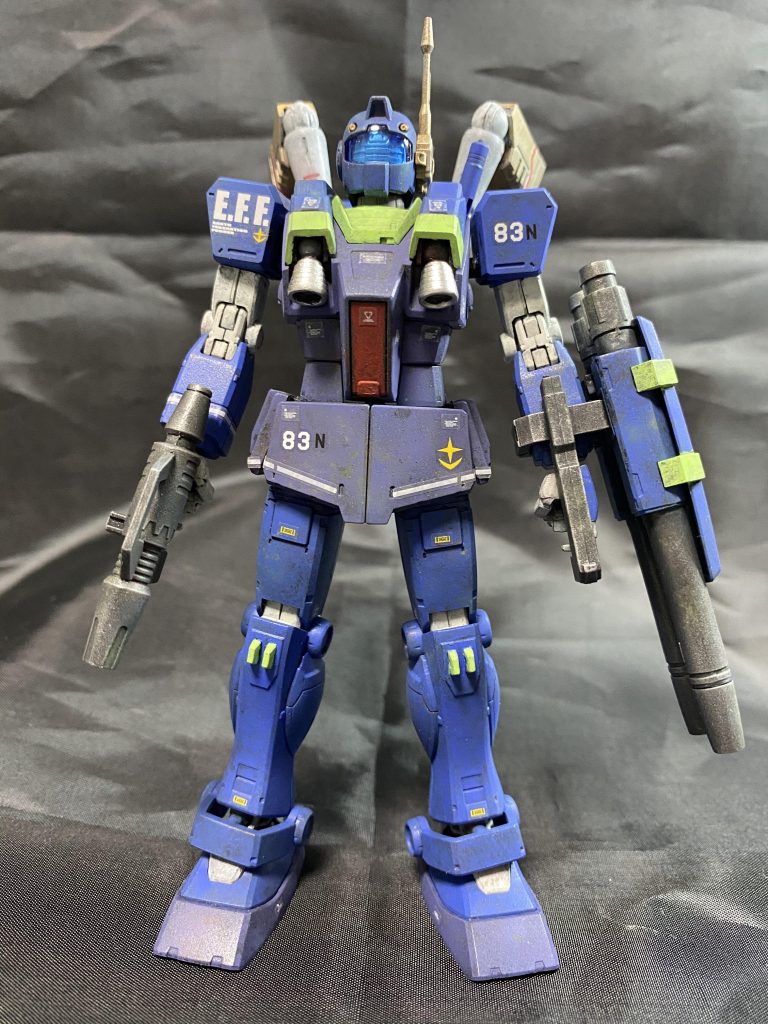 正面から。所々余剰パーツの方を使っています。ワンポイントのグリーンを入れやすいね。