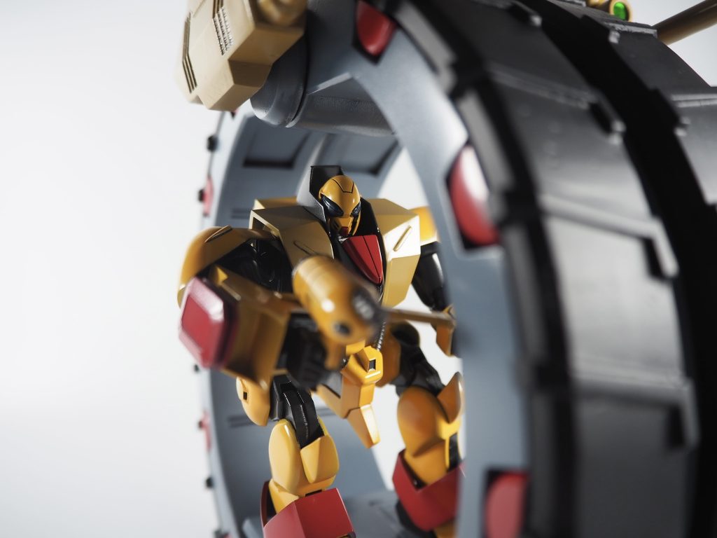 空飛ぶタイヤブリヂストン機 動 戦 士 V    ガ ン ダ ム