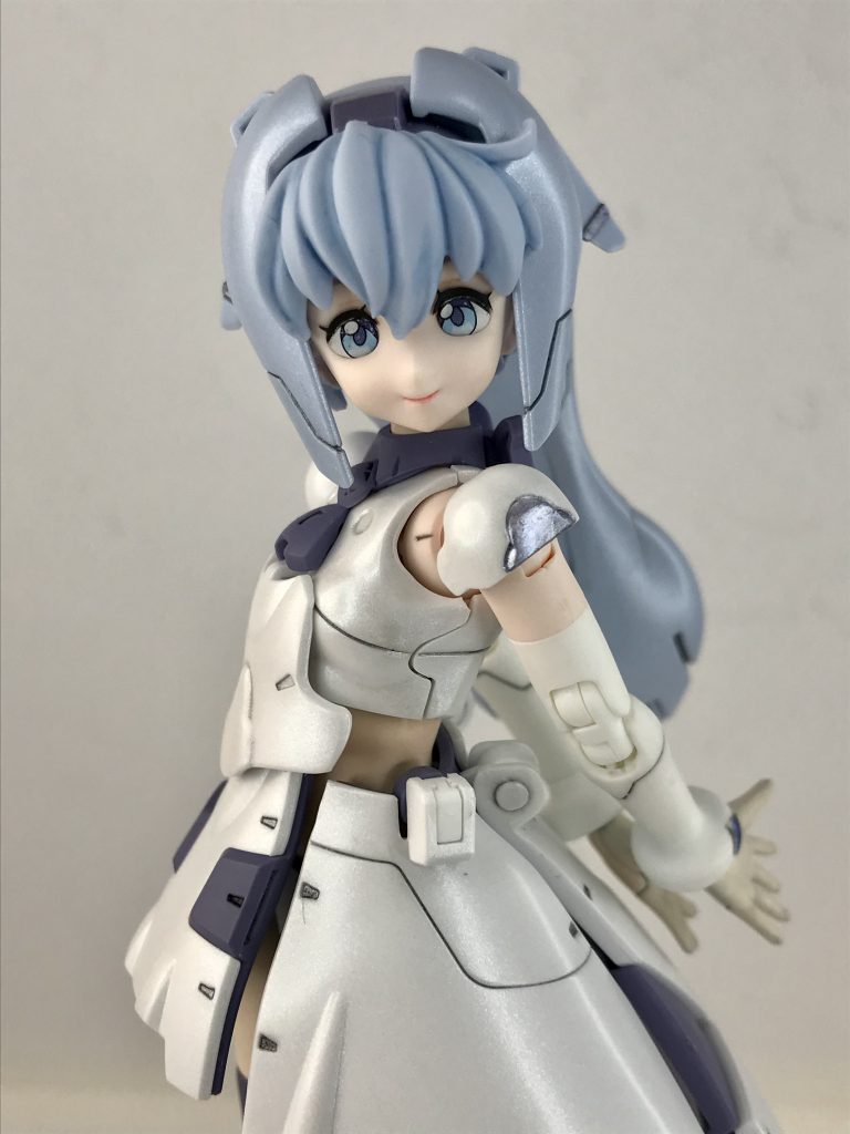 説明書のポーズ。