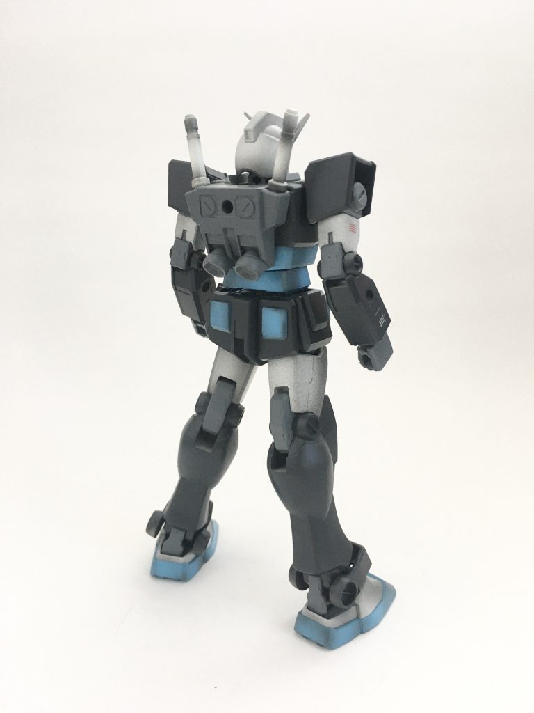 肩の部分に、横浜ガンダムを意識したディティールアップパーツを使用しました。