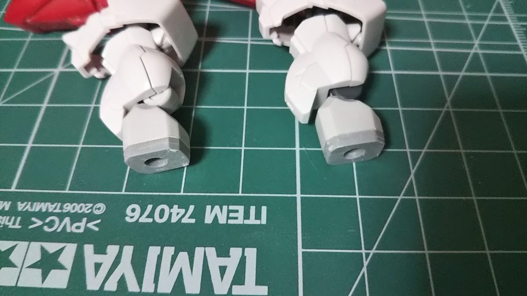 太ももは、2㎜程延長しました。