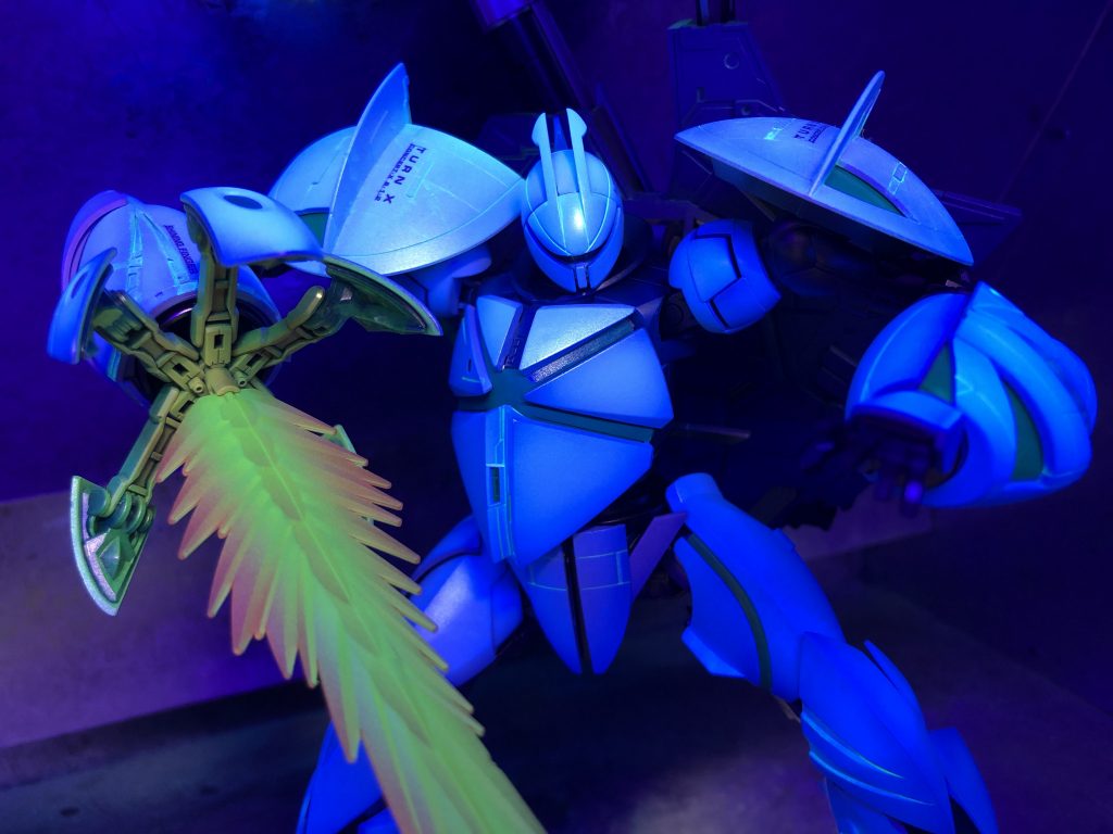 シャイニングフィンガー!エフェクトはグラデ塗装してから蛍光塗料を重ね塗りしています