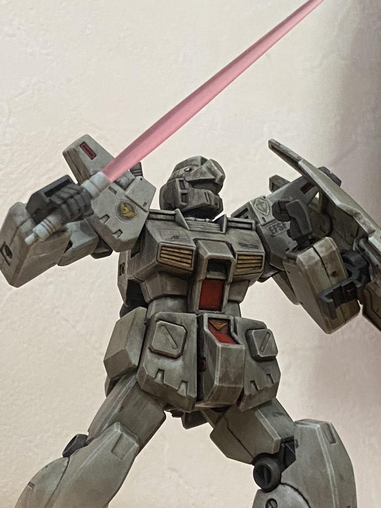 思い入れは少ないジムカスタムでしたが、作ってみたらスタイル良いし、カッコイイ！