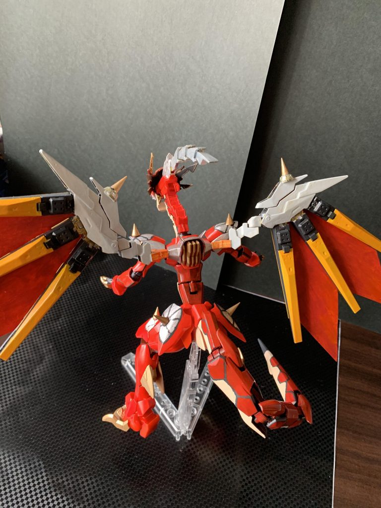 それっぽく見えるよう奮戦したものの、技量不足により設定画等と相違点がちらほら…。いつかリトライしたいものです。