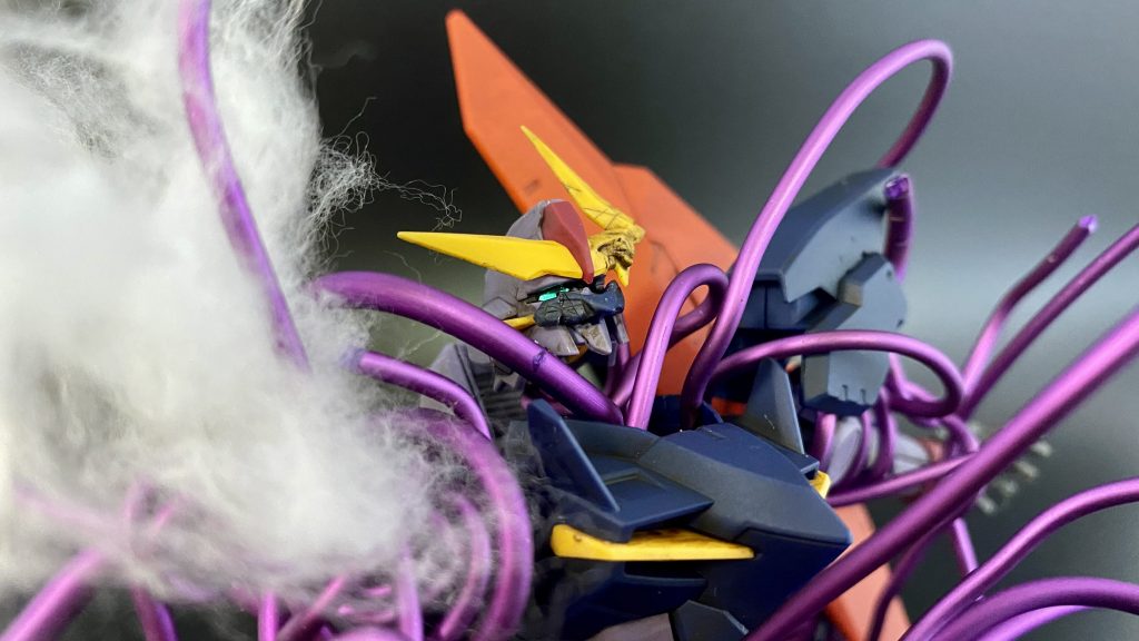 頭部はアンテナが砕け散る直前をイメージ。ブログにも写真載せてあるのでぜひご覧ください↓https://puramonooshiire.com/finished/3588/