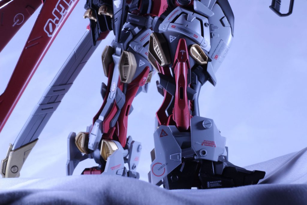 足首周りがスカスカな気がしたのでユニコ用を流用。ふくらはぎ周辺がセクシーでいいですね☺️