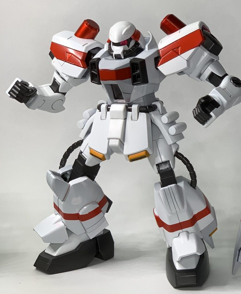 ZGMF-1000D ザクディフェンダー。ザクウォーリアを作業用MSとして改修したもの。両肩にパワーシリンダーを内蔵して倒壊したビルなどを動かしても関節系に負担がこない、という設定でつけてみました😁