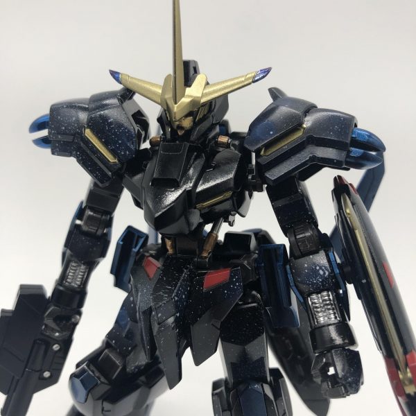 宇宙をまとった端白星