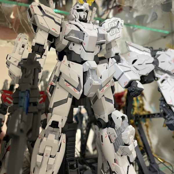 MGEXユニコーンガンダム(発光以外全塗装)