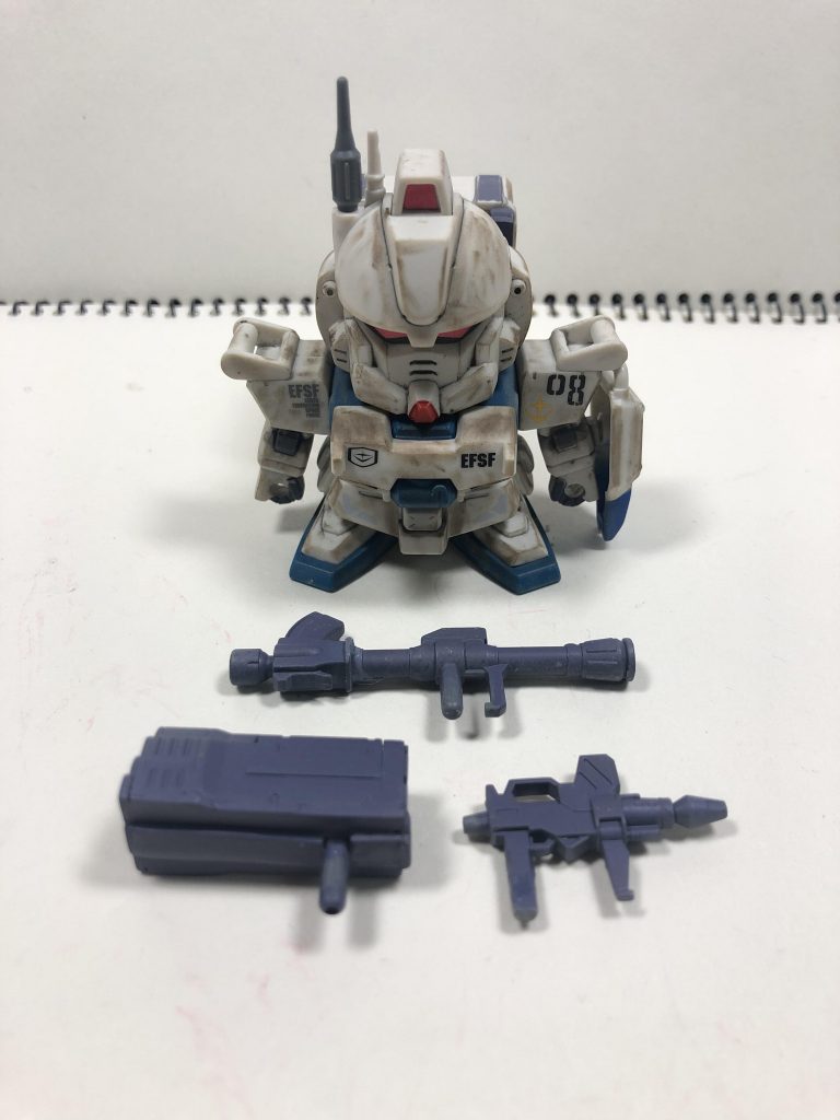 これに加えて一体型のサーベルもありますが今回は塗装していないので無し。