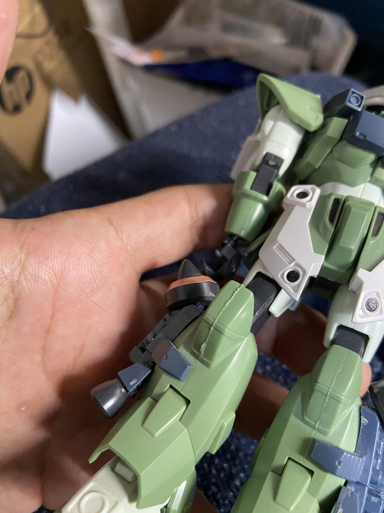 えい、ムニュ。ってのを寝る前に目立つとこにはして、翌朝削り、面の大きい部分はペーパーして‥