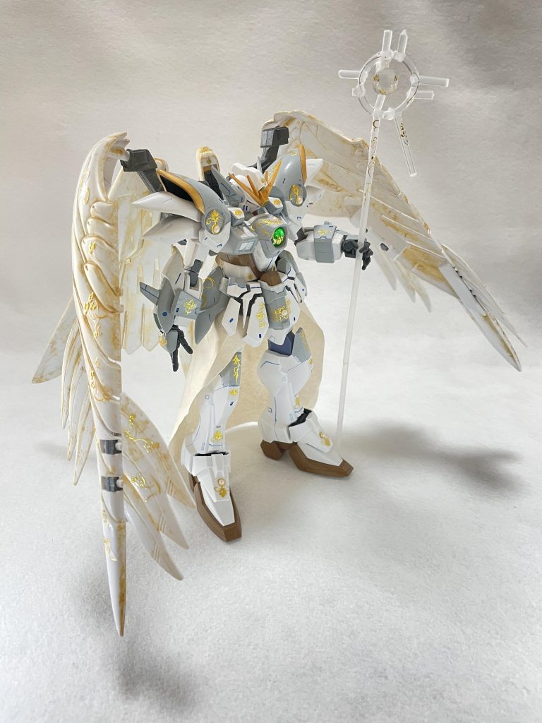 【妄想設定：世界観】人の心が形となって実体化できるほどニュータイプ能力が覚醒している時代。多くの人が「人が生きる本当の意味」を探すゆえに争いが起きてしまう。発展繁栄のために外宇宙を目指す者たちと、平穏調和のために各惑星の地球化を進める者たちが衝突する。争いを見つめる一人の少女だけが愛の本質に気付き、新たなニュータイプたちの戦いに終止符を打つ。