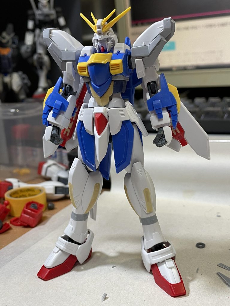 サイドアーマー付け根1mmずつ詰め、回転できるようにポリも変更、股間1mmずつ詰め、膝下4mm延長、ふくらはぎ加工、モールド追加　です。(腹部は形状変更してます)