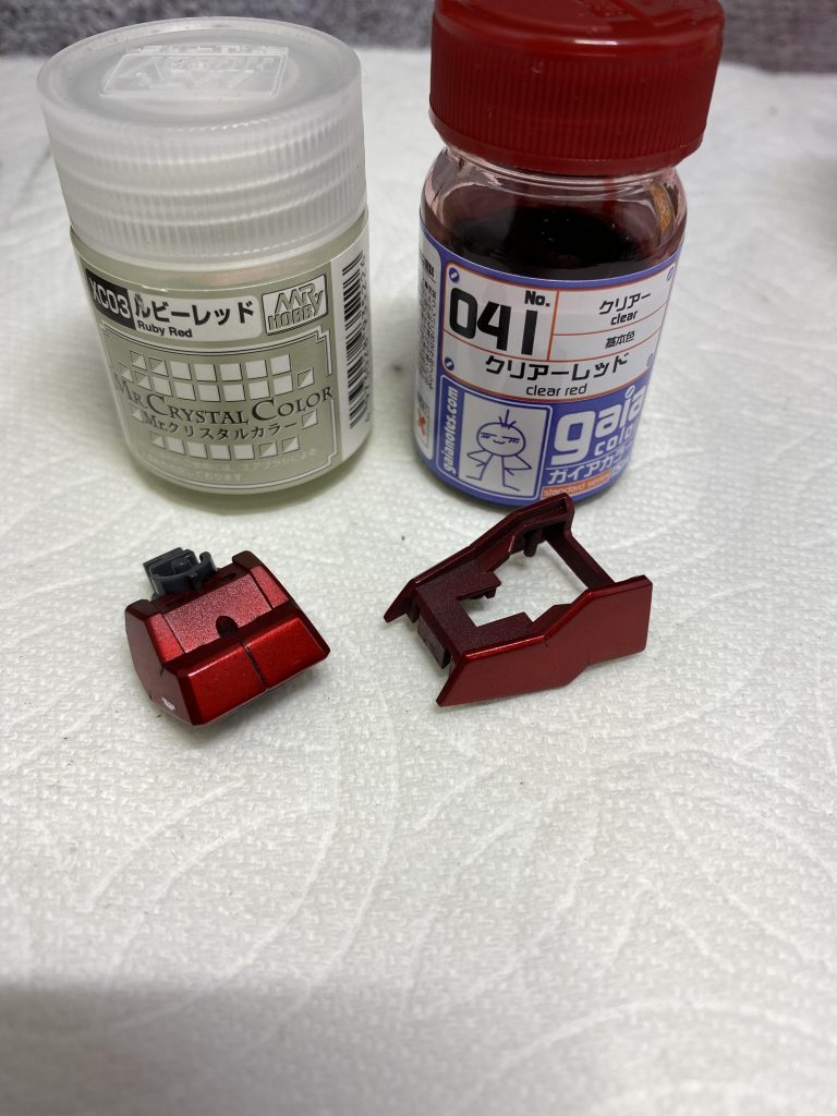 赤はルビーレッドの上にクリアーレッドを。