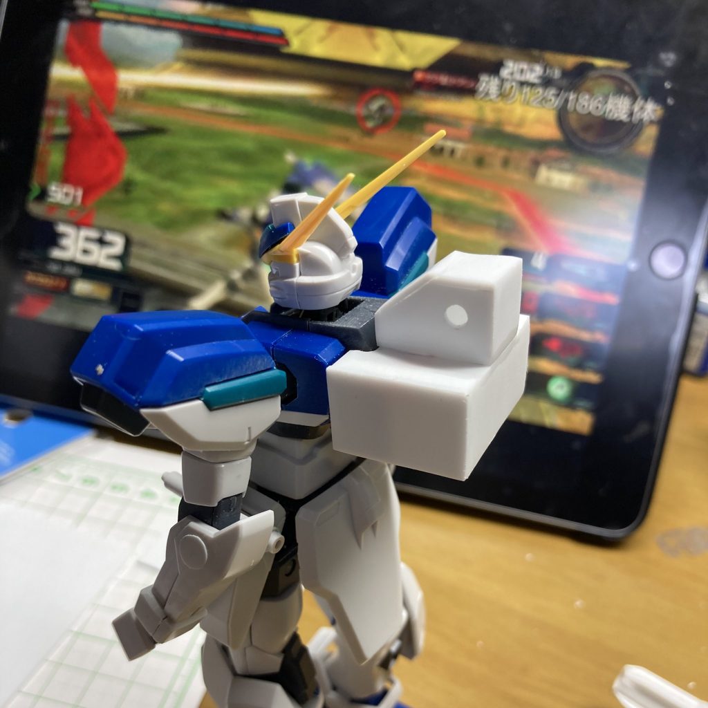 バックパックはキットのを加工しようと思いましたが、練習も兼ねてこちらも作成しました。