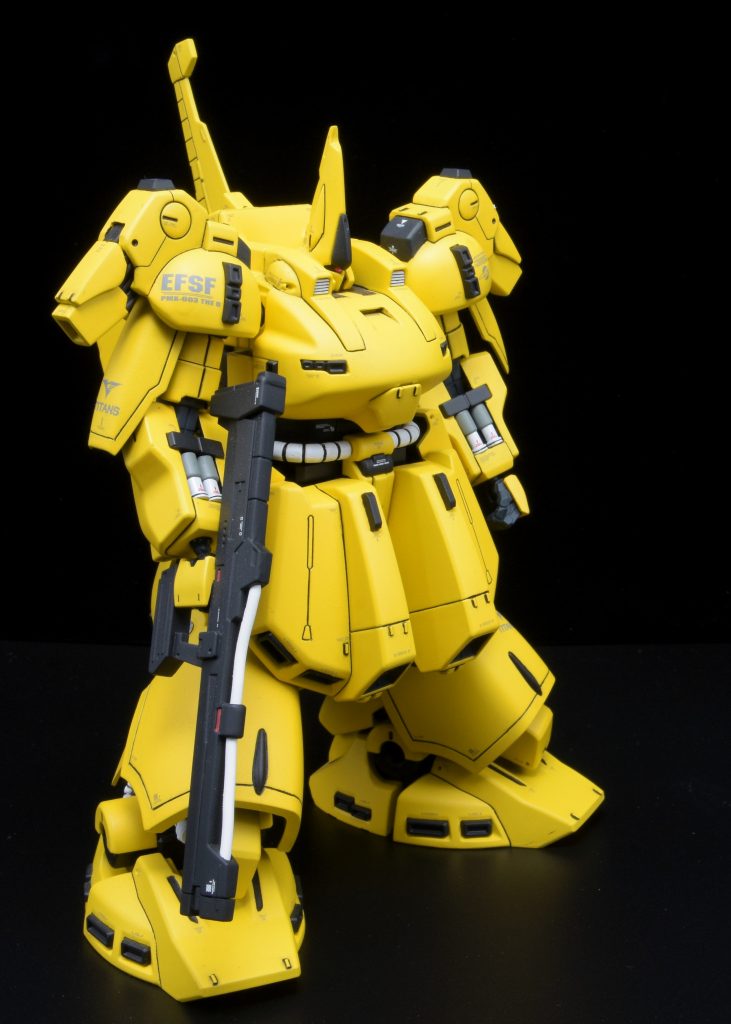 各所にある動力パイプは白に変更。元の赤よりもこちらのほうがしっくりきた気がします。