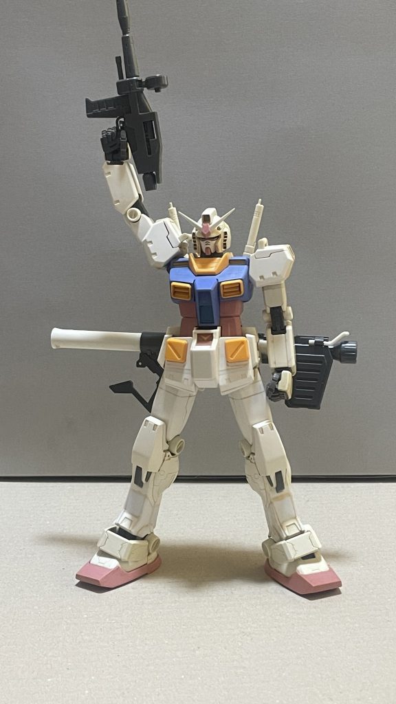 肩稼働は、内部で反転させなくても、普通にこのくらい動きます。