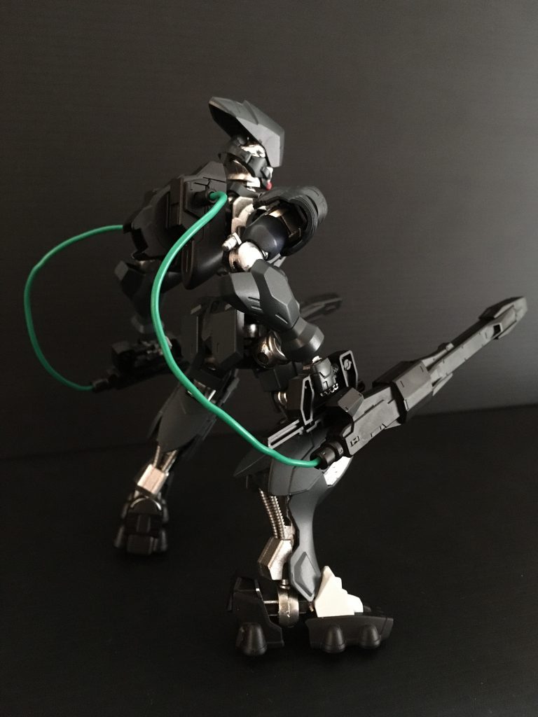 武装:荷電粒子砲ブリューナク高熱素粒子剣ブリューナク