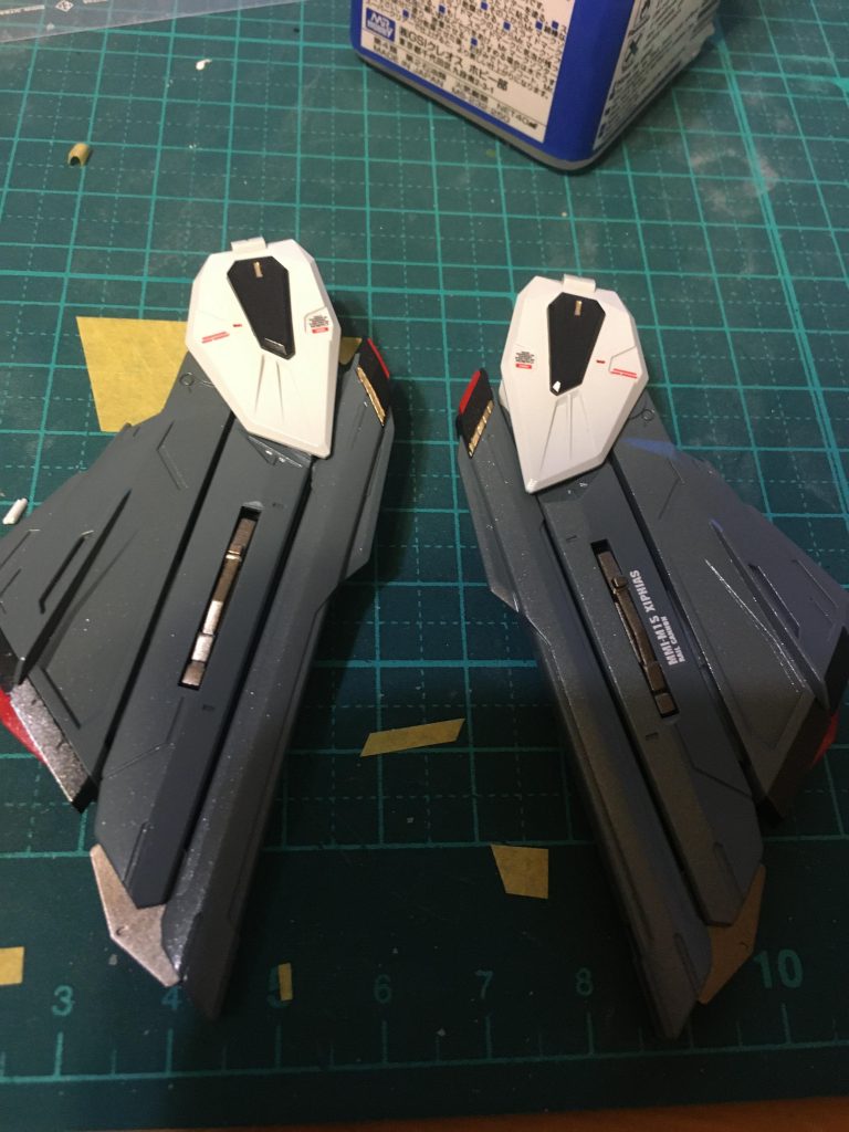 男の子ってこういう部分的な金好きなんでしょう?各所にこんな感じに金を使ってます