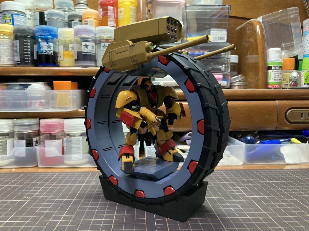 塗装後意外と色自体も特殊な物が多く、ミディアムブルーとタイヤの黒以外は自作色だったりします