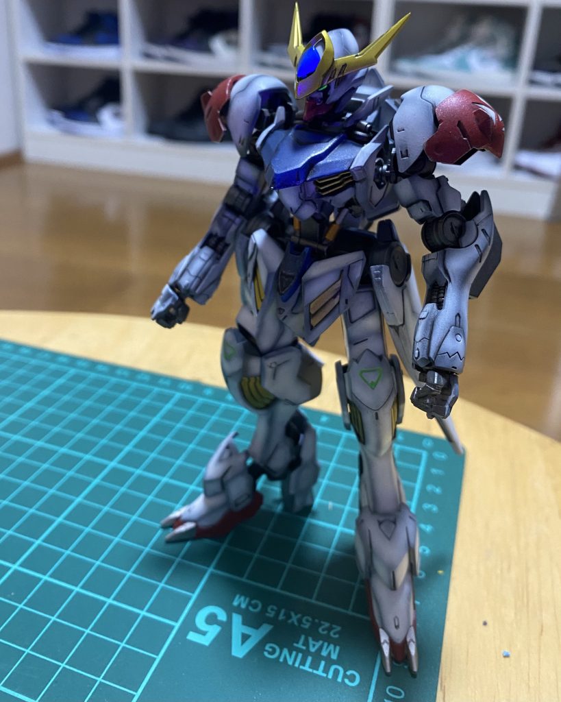 前回からジムからエアブラシを導入したので今回はグラデーション塗装にチャレンジしてみました!しかし...まだまだ慣れないエアブラシなのに....いきなりグラデーションとかやったので、改めてもっと練習しないとダメだなぁって実感しました💦笑なので...今回も優しい心と暖かい気持ちで見てください🙏笑