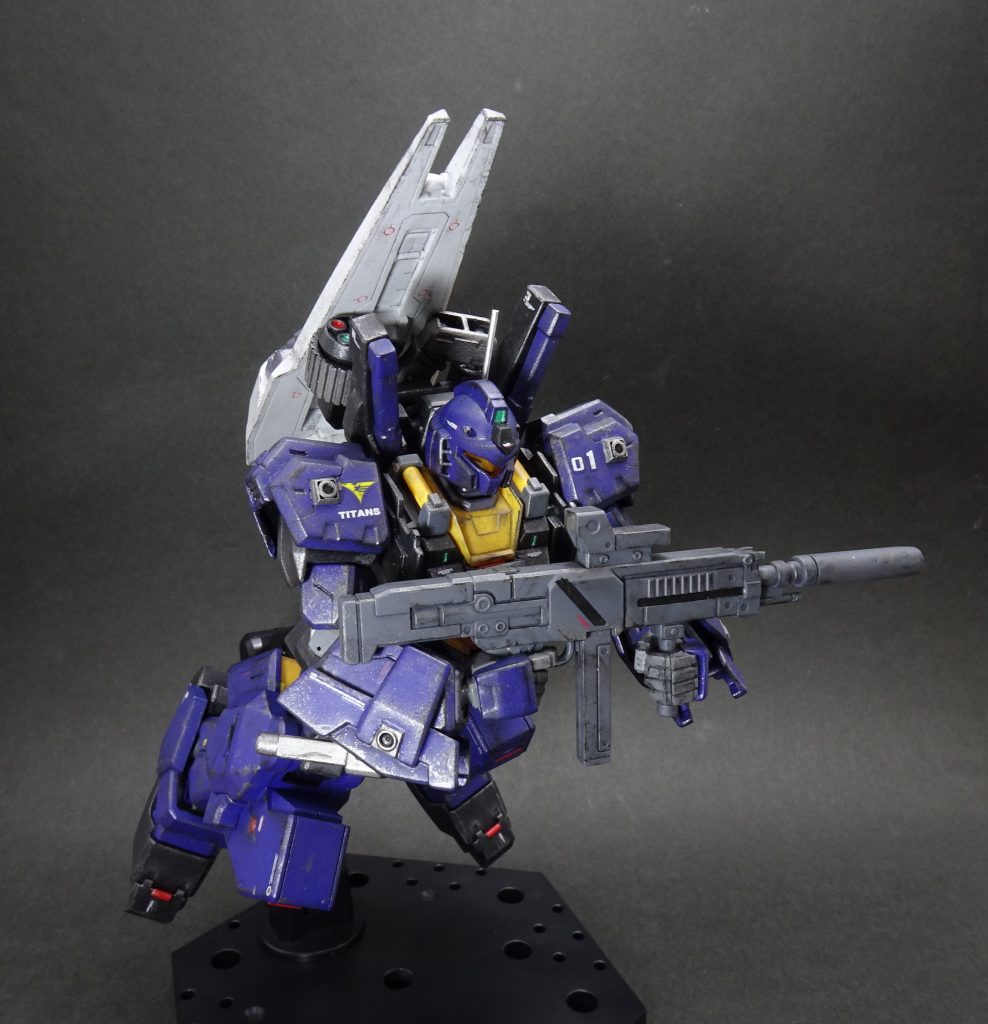 発進アームを移動させ、強化型シールドブースターを巡行形態で使用可能。航続距離の延長など設計通りの効果が出たが、シールドアームが推力に耐え切れずトラブルが頻発。ジェスタではブースター機能は削除された。