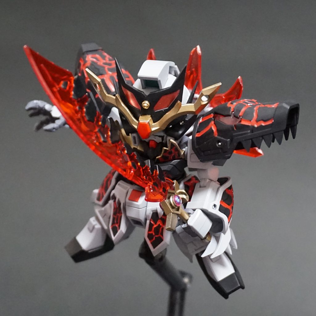 焦熱刀を構えて