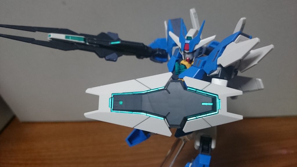 ・シールドメタグリーン(調色)で部分塗装。結構良い感じになったのではないかと