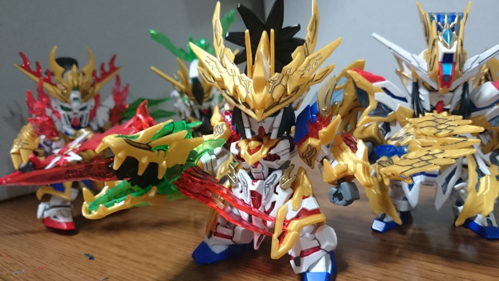 バックパックのパーツは劉備ユニコーンのパワーアップパーツに！……アンテナが大きくなってツインアイが見えにくくなったっス