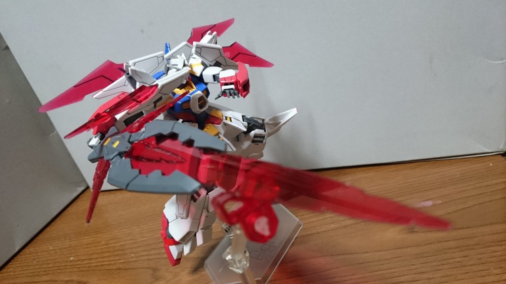 ・トライスラッシュブレイド片手では支えきれないのもまた同様