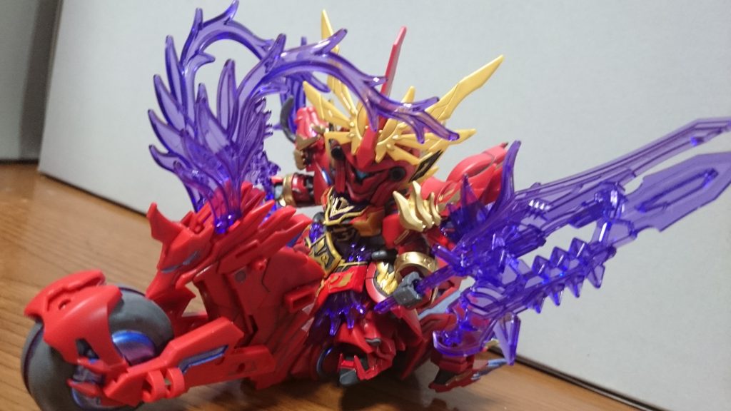 ・赤兔馬に乗せて後部に取り付けられなくなったリアアーマーは側面に取り付け。また頭部の装飾を赤兔馬に取り付け可能っス