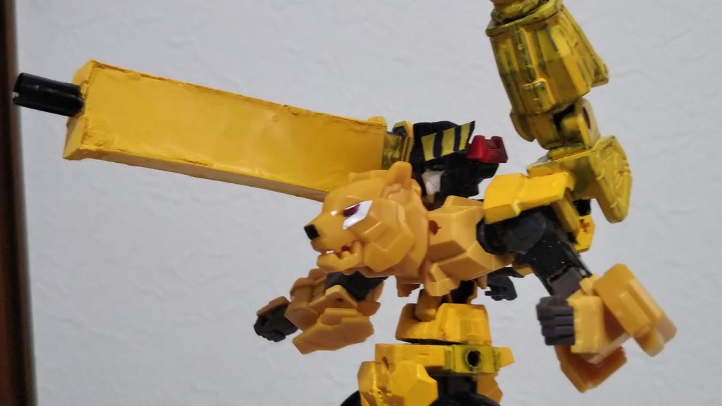 タイガーキャノンマクレーンが変形したクレーン部分を使用したキャノン砲はアニマギアのパーツ プラ板 ストローを使用して再現