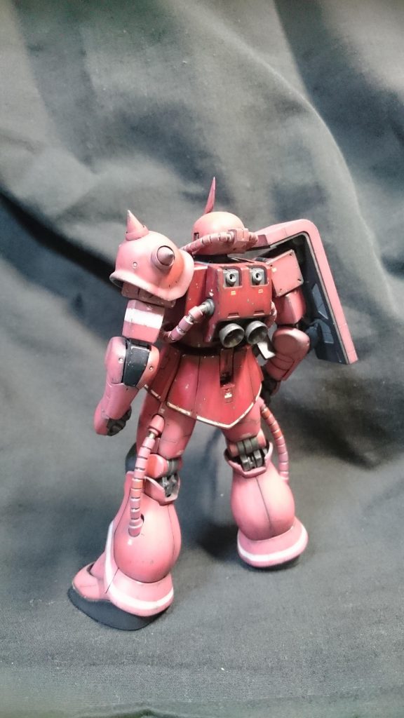 スパイクはコトブキヤのパーツを加工してシャープにしました。動力パイプはプラパイプから自作してスプリング接続にしてます。