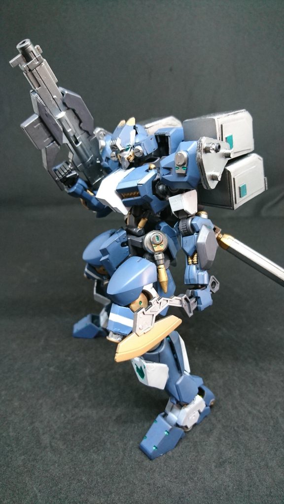 ガンダム・バティンの閲覧ありがとうございます(^^ゞ久しぶりの投稿になりましたが次の作品までの時間がかかるかもしれません(T_T) 生暖かい目で次回もまたみてください以上カルシウムボンバーでした(-_-)/