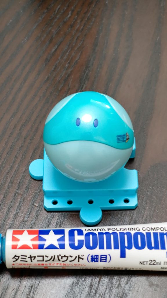 細目の後シーリングがくっきり写真ではわからないですねでも、粗めと比べると自分が写りこんでる