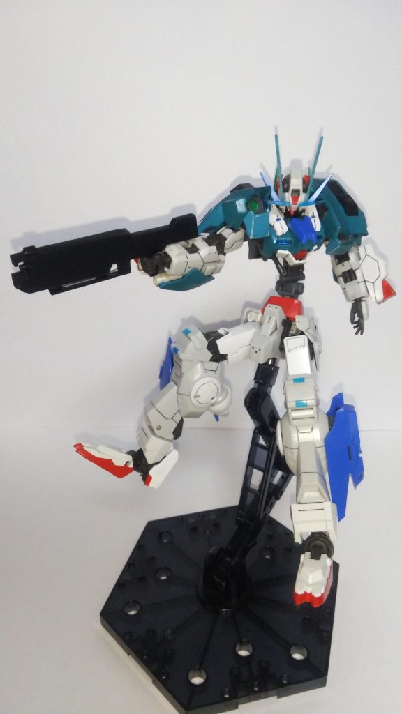 装備はかなり多めで、粒子と実弾のハイブリッドも存在します｡(ショットガンは圧縮粒子で実弾をぶっぱなす)