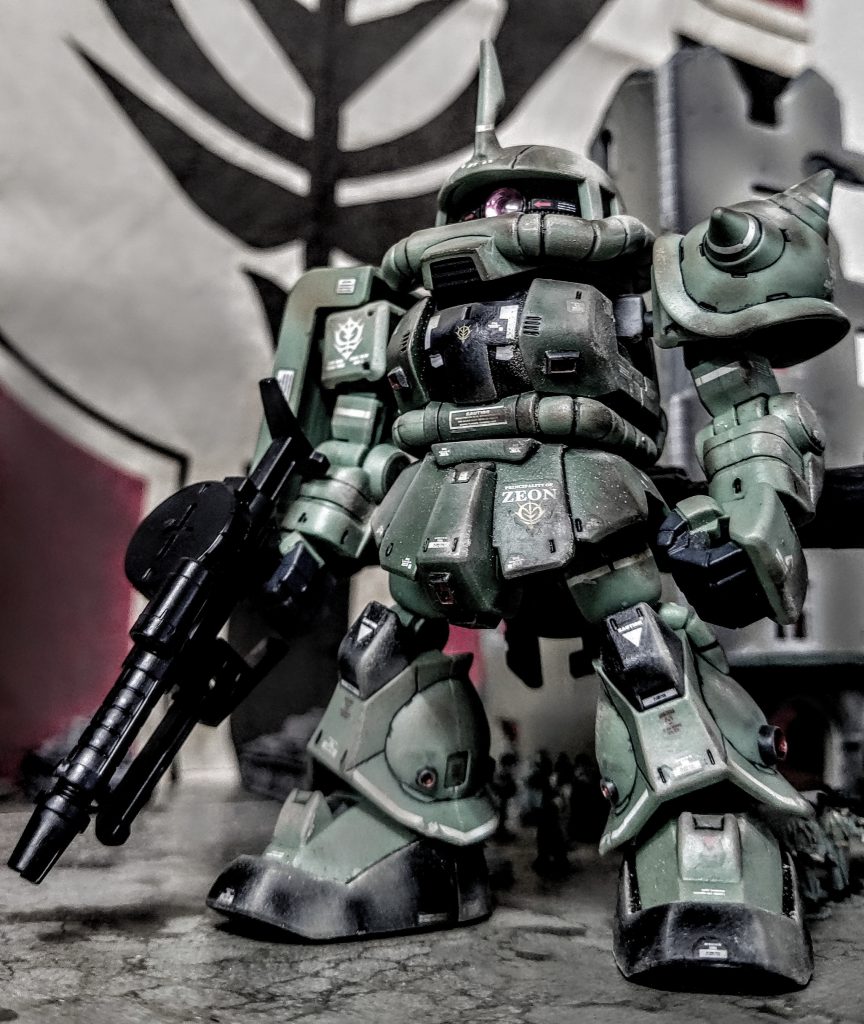 モノクロっぽく色彩を落とすと雰囲気のある画像が出来ます。