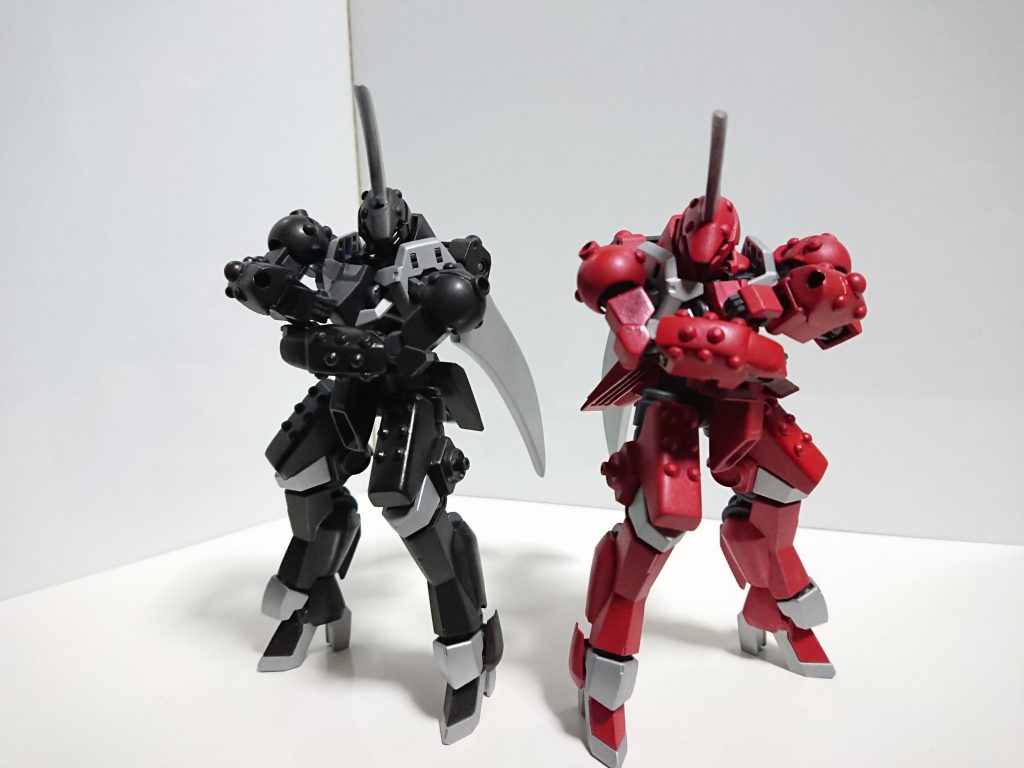 色は単純なのですが塗装が2倍になったので別の意味でつらかったです。あと同時にほぼ同じものを作る練習も兼ねてます。