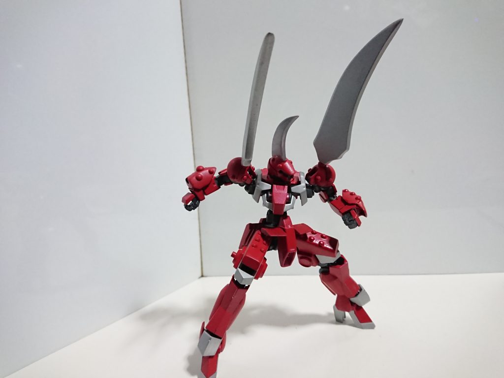 こちらも両肩に装備可能。