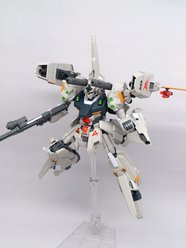 ビームランチャーをSガンダム系のビームキャノンに変更しました。