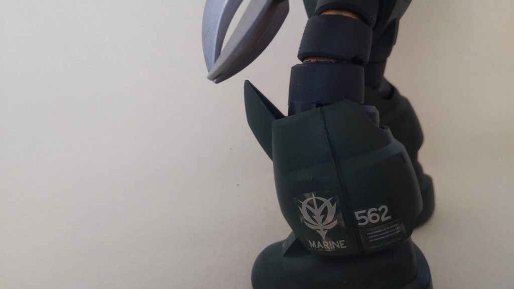 ちゃんと保管していましたが、さすがにデカールの経年劣化が見られます😅