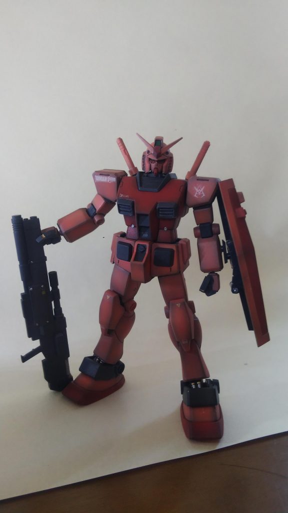 塗装は、黒立ち上げで使った色は、ガンダムカラーのシャアザクだったような😅後は、ブラウンでスミイレ。味付けにデカールを少々です😊次回は、青い奴なので宜しくお願いします。 