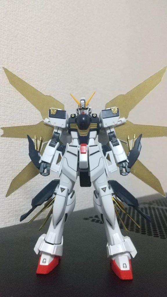 パネル展開パネルと各部放熱板はゴールドで塗装してあります