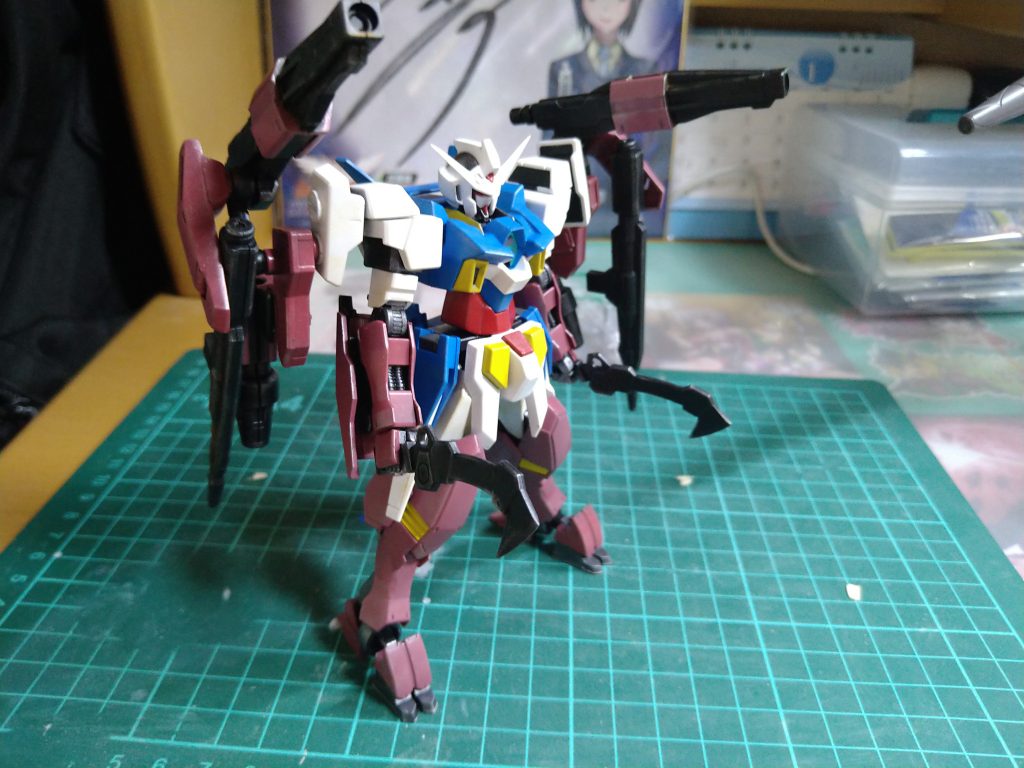 今回は次回作への布石としてウェザリングに初挑戦しました。正直どの程度やるのが正解なのか分からなかったので程よくやりました。以上が今回制作した「ガンダムAGE2フラウロス」になります。良ければコメント､アドバイスして頂けると幸いです。