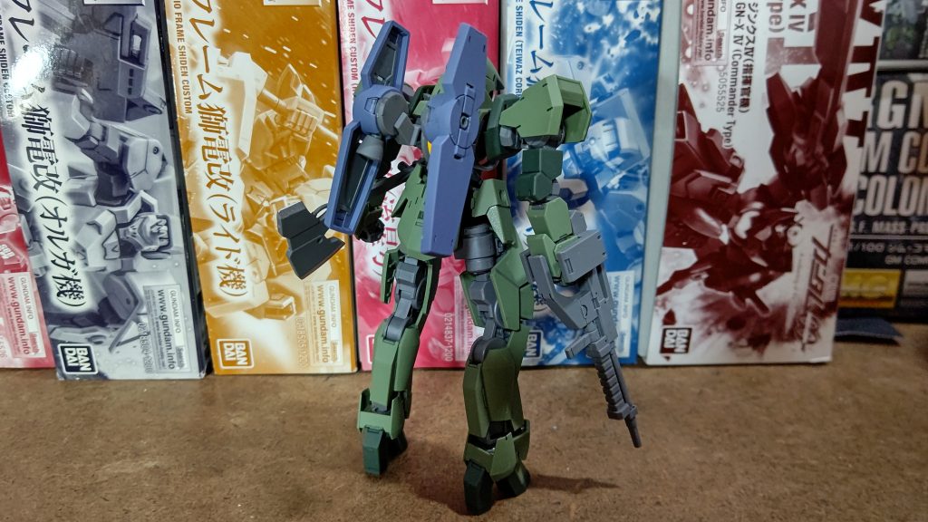 スラスターのみを換装すれば、アイン機(宇宙仕様)を再現できます。